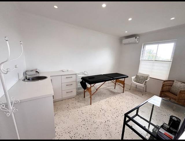 BUSINESS PROPERTY TO RENT IN SANDBAAI